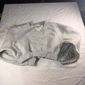 Offline By Arie Cropped Pullover Size Md